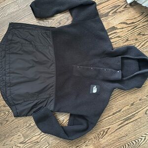 North face pullover hoodie/jacket